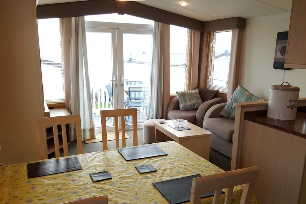 Appartamento Cozy And Relaxing With Stunning Sea Views Lytchett Minster Esterno foto